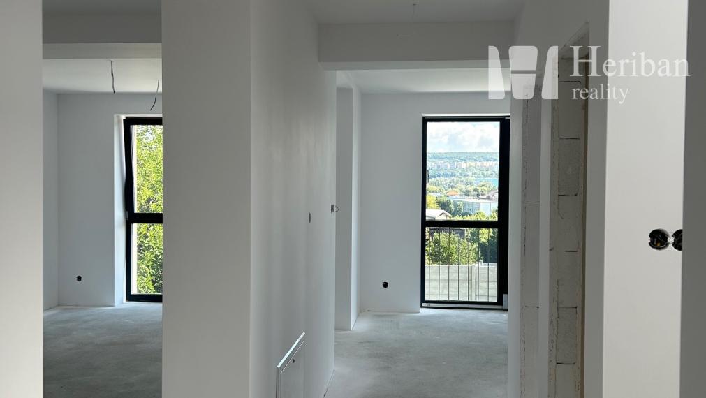 5 izb.RD+4 ár.pozemok, nová kvalitná rek.,Jazdecká ul, Sever