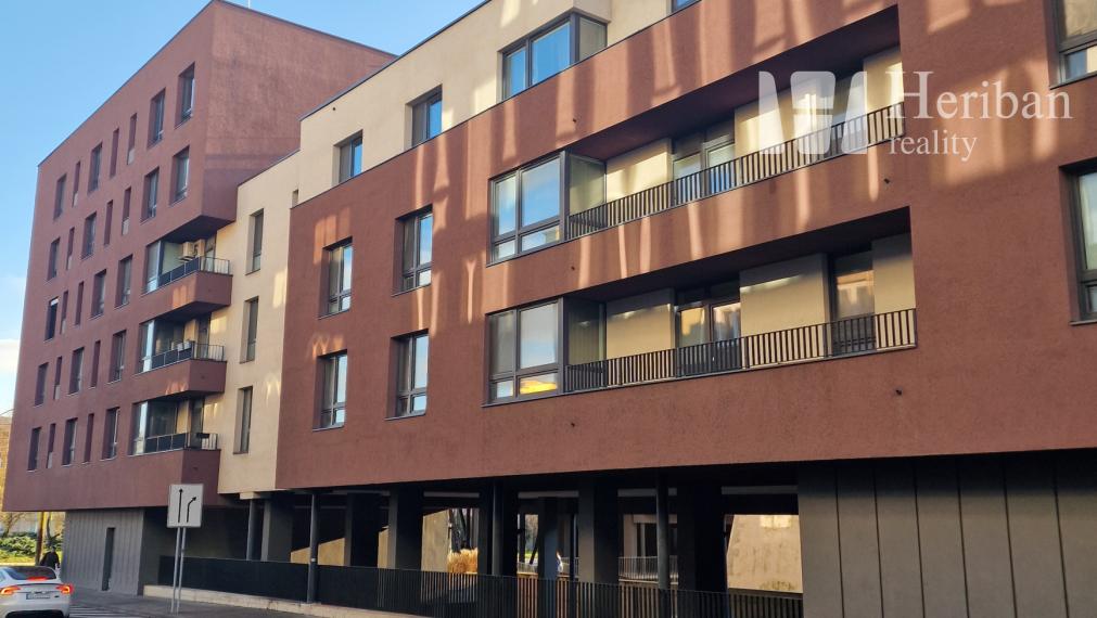 1 izb.byt s 7m loggiou+park.miesto, Rezidencia Mlynská Bašta