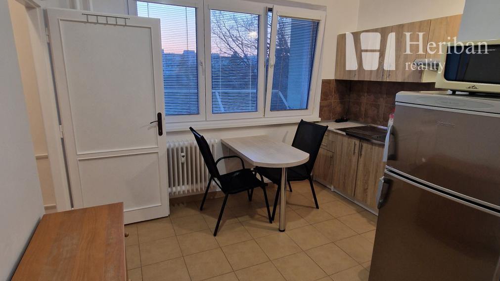 1 izb.byt, 29m2, rekonštr. a zariadený, Nešporova ul, Terasa