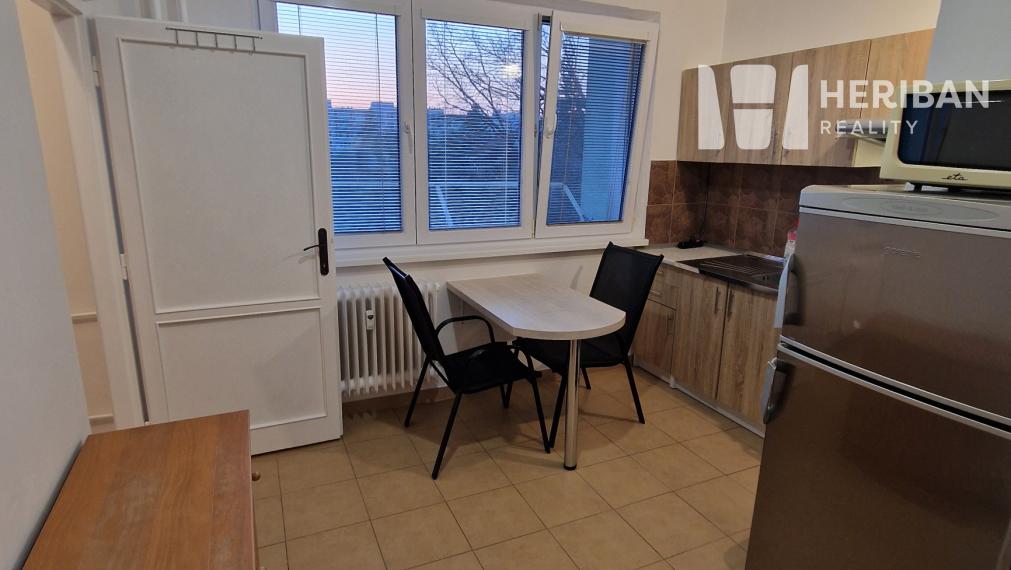 1 izb.byt, 29m2, rekonštr. a zariadený, Nešporova ul, Terasa