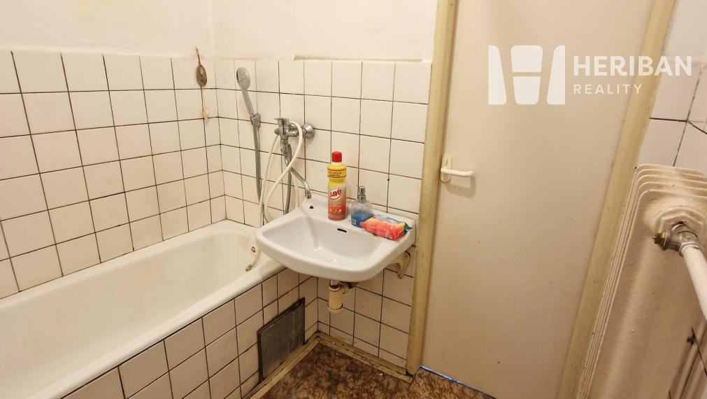 3-izb.byt s logiou, 73m2, 3.p, Mudroňova ul, KE-časť JUH