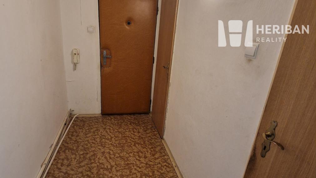 3-izb.byt s logiou, 73m2, 3.p, Mudroňova ul, KE-časť JUH