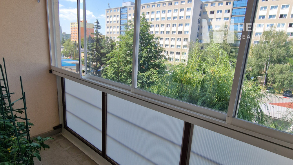 3-izb.byt s logiou, 3.p/7, 68m2, Pražská ul, Západ-Terasa