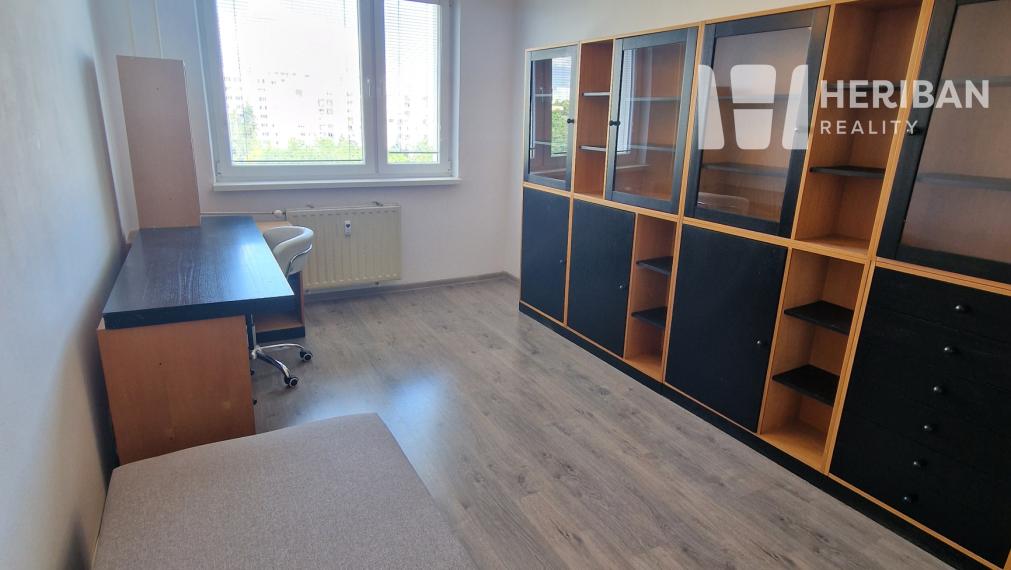 2izbový byt s logiou, 50m2, Jasuschova ul.,KE-Sídl.KVP