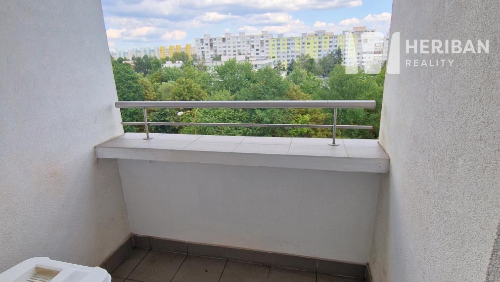 2izbový byt s logiou, 50m2, Jasuschova ul.,KE-Sídl.KVP