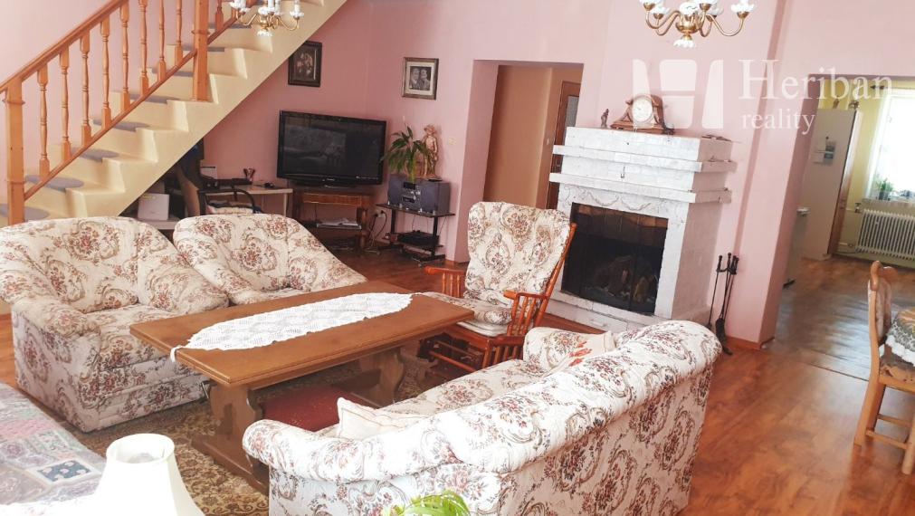 2-generačný rod.dom,12,8ár.pozemok,obec Leles-okres Trebišov