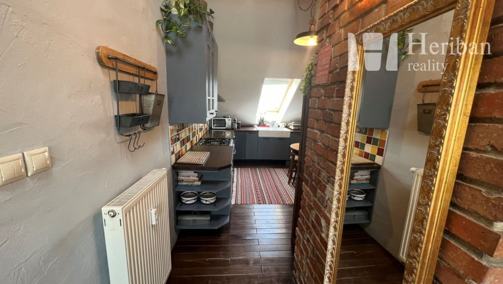 3-izb.tehl.byt s balkónom a logiou, 74m2, Jiskrova ul, Staré Mesto