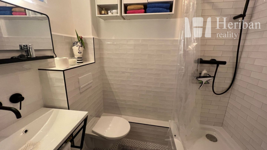 3-izb.tehl.byt s balkónom a logiou, 74m2, Jiskrova ul, Staré Mesto