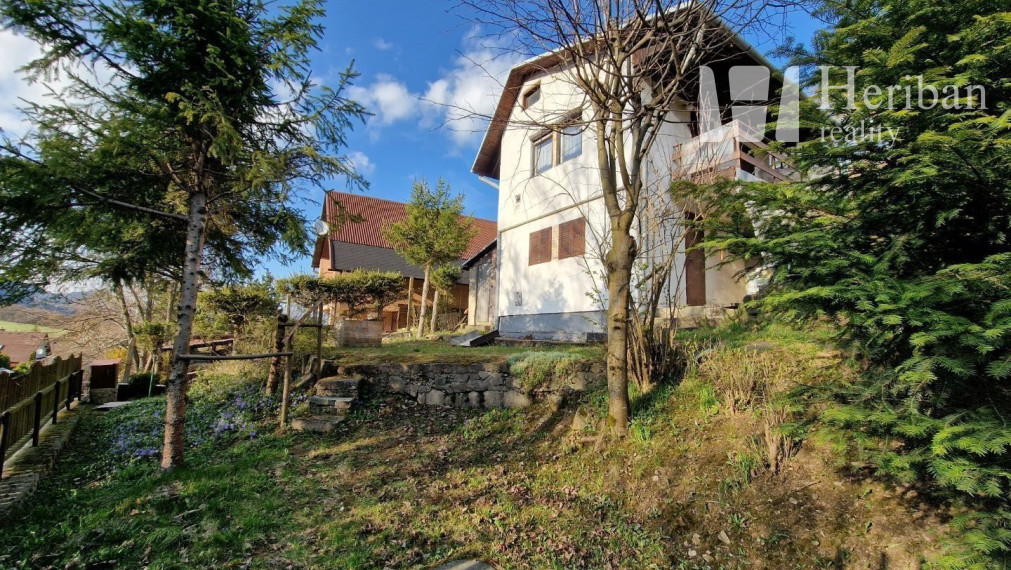 murovaná rekreačná chata, plyn+vodovod, 4,7ár.pozemok, Sokol-časť Uhrinč