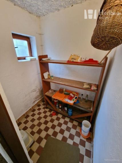 murovaná rekreačná chata, plyn+vodovod, 4,7ár.pozemok, Sokol-časť Uhrinč