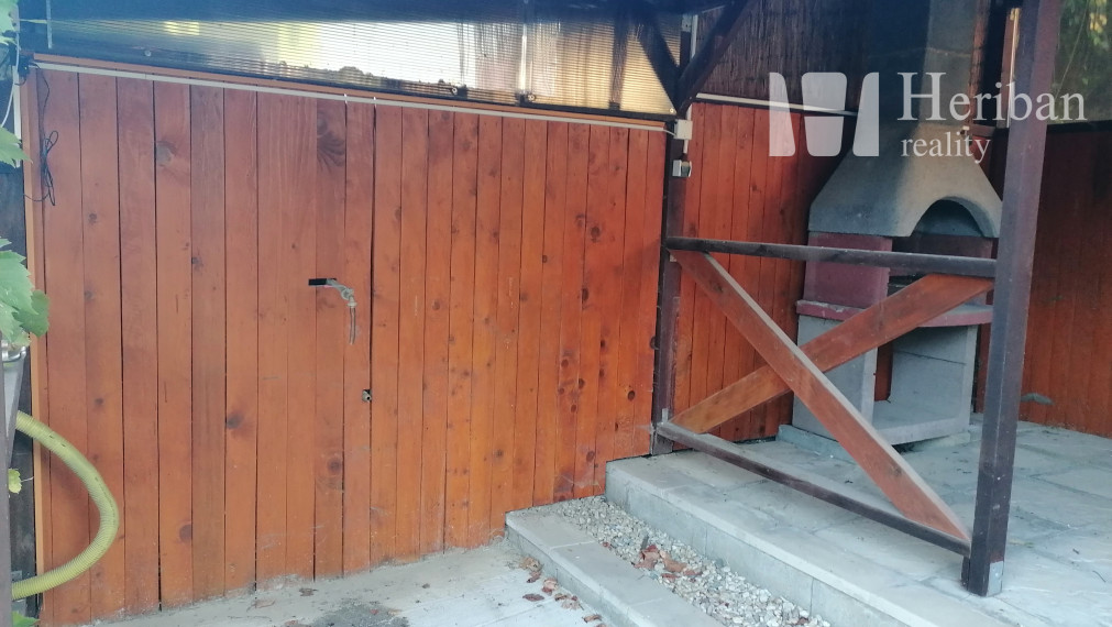 PREDANÉ: Záhrada s drevenou chatkou, 4ár pozemok, Nižný Klátov