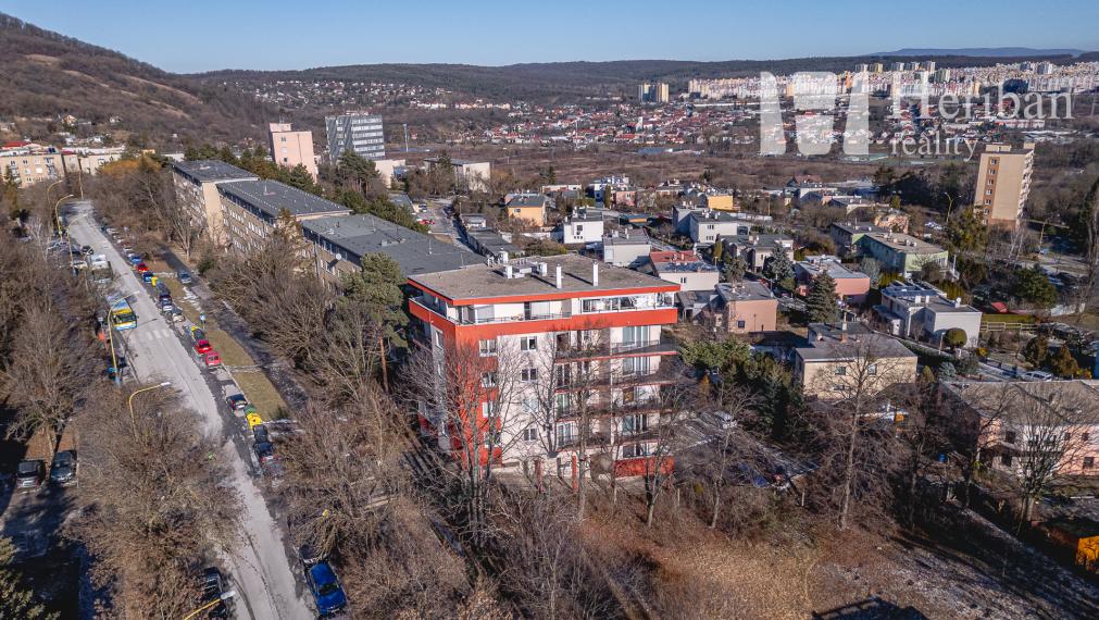 NOVOSTAVBA:3-izb.byt s 2 balkónmi, Gerlachovská ul, KE-Sever