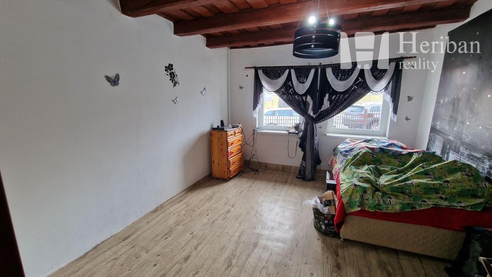 rodinný dom so 16ár.pozemkom, obec Buzica, Košice-okolie