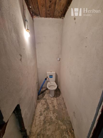 rodinný dom so 16ár.pozemkom, obec Buzica, Košice-okolie