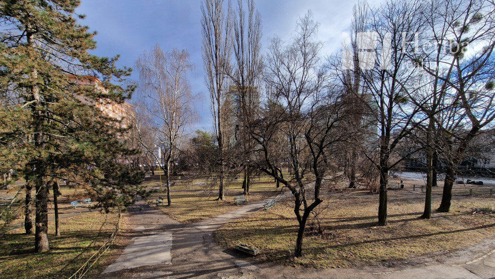 1,5 izb.byt s balkónom, nová rekonštr, Hroncova ul,KE-Sever