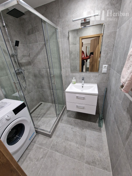 1,5 izb.byt s balkónom, nová rekonštr, Hroncova ul,KE-Sever