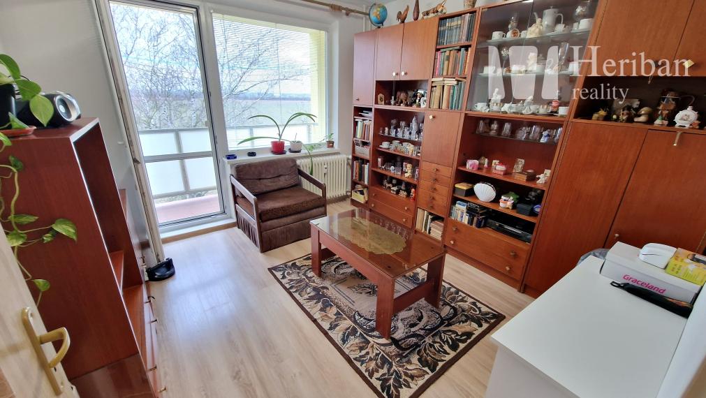 3-izb.byt logiou,70m2, komplet.rek,s výťahom, Veľké Kapušany