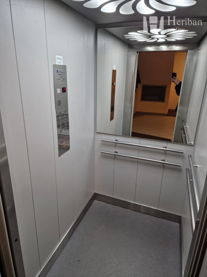 3-izb.byt s terasou, rekonštr. a zariadený, Klimkovičova ul, časť KVP