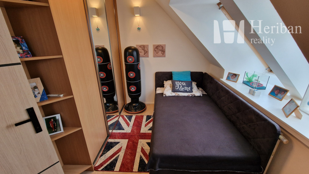 3-izb.byt s terasou, rekonštr. a zariadený, Klimkovičova ul, časť KVP