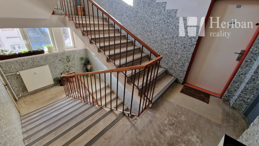 veľký 3-izb.tehlový byt s 2 logiami, 87m2, Poľská ul, KE-Juh