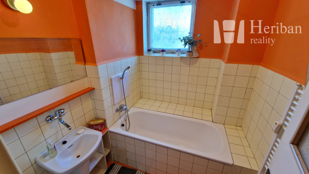 veľký 3-izb.tehlový byt s 2 logiami, 87m2, Poľská ul, KE-Juh