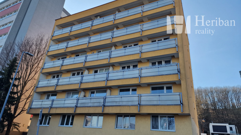 veľký 3-izb.tehlový byt s 2 logiami, 87m2, Poľská ul, KE-Juh