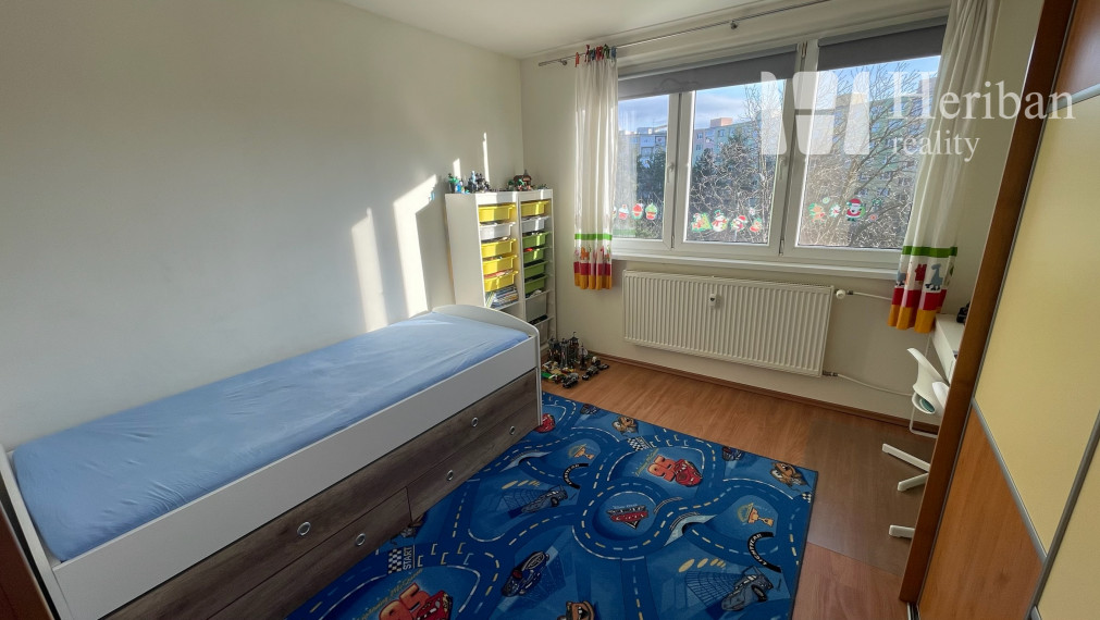 3-izb.byt s logiou, 68m2, rekonštr., Tr.SNP/Nešporova,Terasa