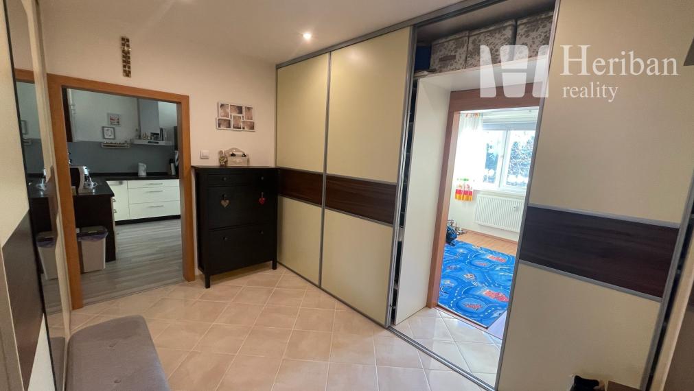 3-izb.byt s logiou, 68m2, rekonštr., Tr.SNP/Nešporova,Terasa