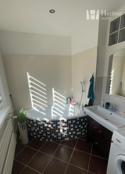 3-izb.byt s logiou, 68m2, rekonštr., Tr.SNP/Nešporova,Terasa