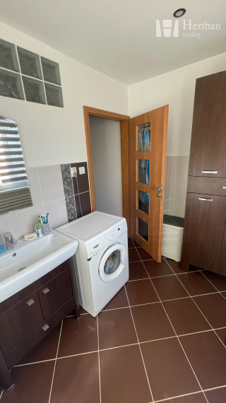 3-izb.byt s logiou, 68m2, rekonštr., Tr.SNP/Nešporova,Terasa