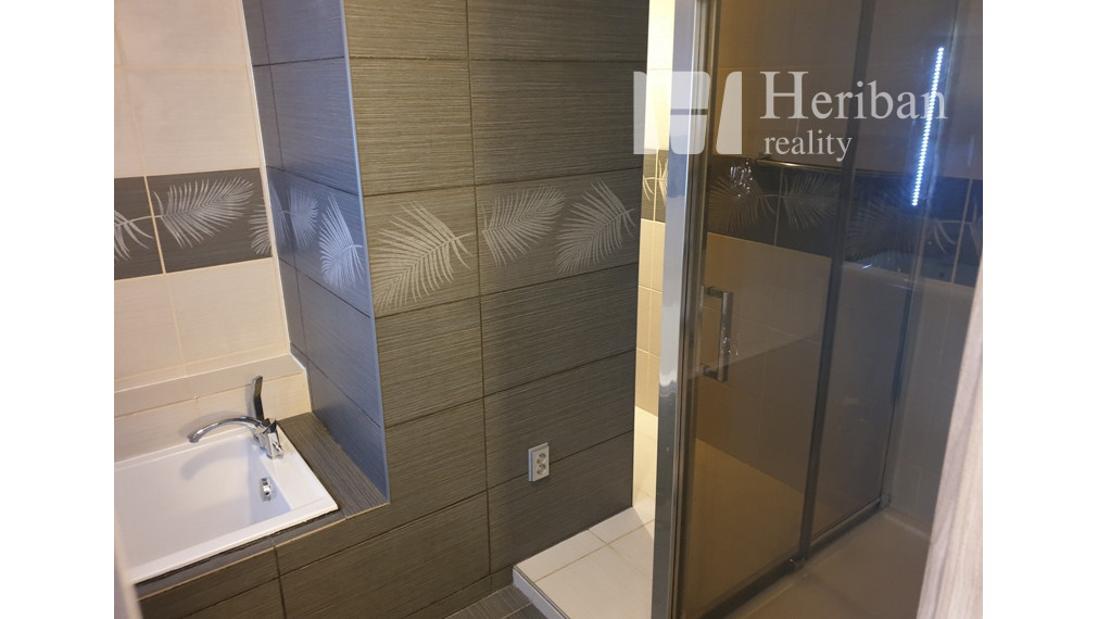 3-izb.byt s 6m logiou, 68m2, zariadený, ul Obrody, Terasa