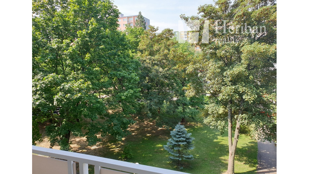 3-izb.byt s 6m logiou, 68m2, zariadený, ul Obrody, Terasa