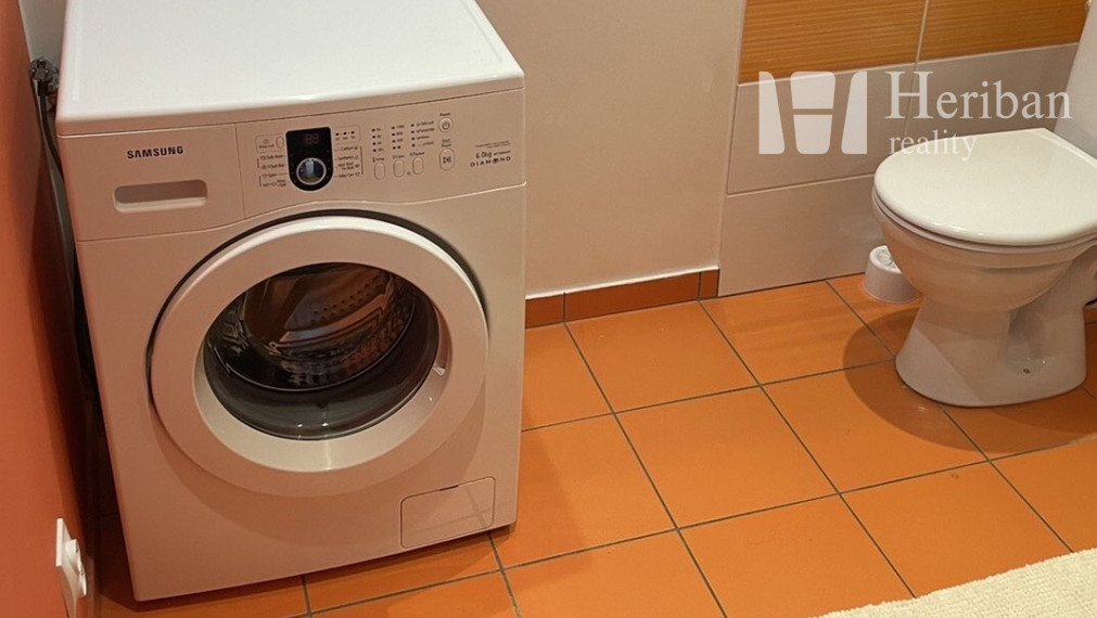 1,5-izb.byt, rekonštr. a zariadený,Palárikova ul, KE-JUH