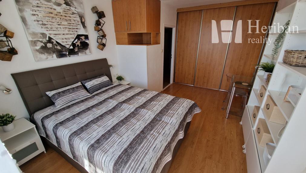 1,5 izb.byt s 6m logiou,42m2, zariadený, Denešova ul, KE-KVP