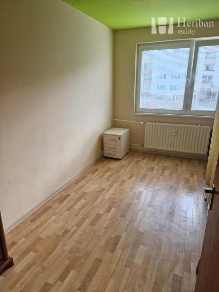 3-izb.byt s logiou,70m2, 4.p/8, Čordákova ul, KE-časť KVP