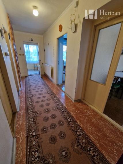 4-izb.rodinný dom s 8,4 árov.pozemkom, Košice-Krásna