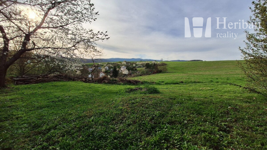 Celoročne obývateľná chata + 4,9 ár. pozemok, Nižný Klátov