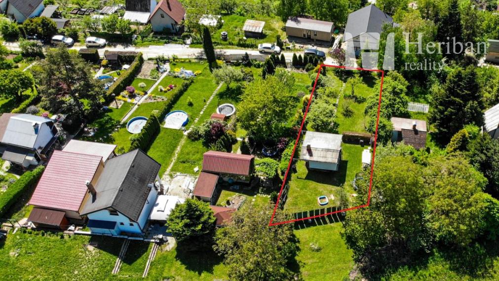 Celoročne obývateľná chata + 4,9 ár. pozemok, Nižný Klátov