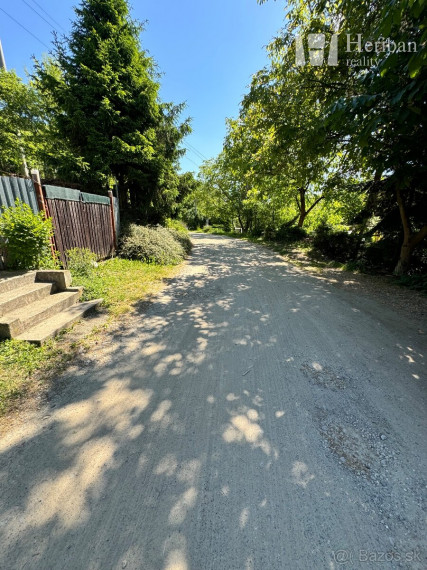 PREDANÉ: Záhrada s drevenou chatkou, 4ár pozemok, Nižný Klátov