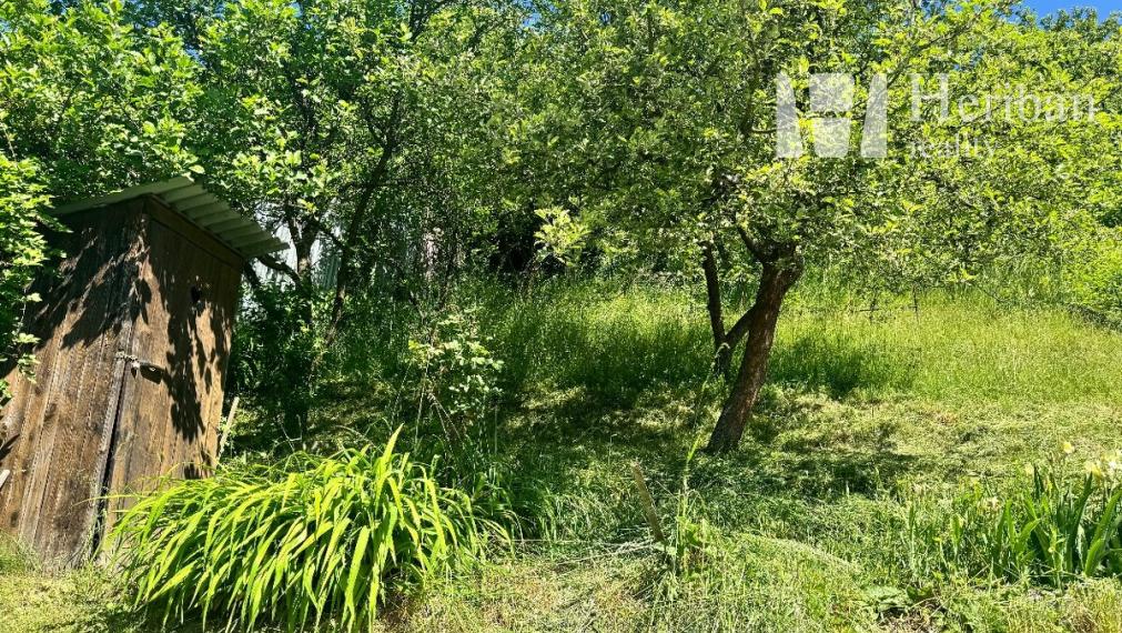 PREDANÉ: Záhrada s drevenou chatkou, 4ár pozemok, Nižný Klátov