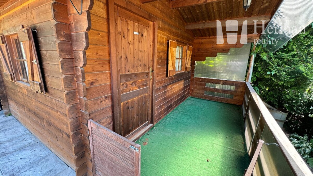 PREDANÉ: Záhrada s drevenou chatkou, 4ár pozemok, Nižný Klátov