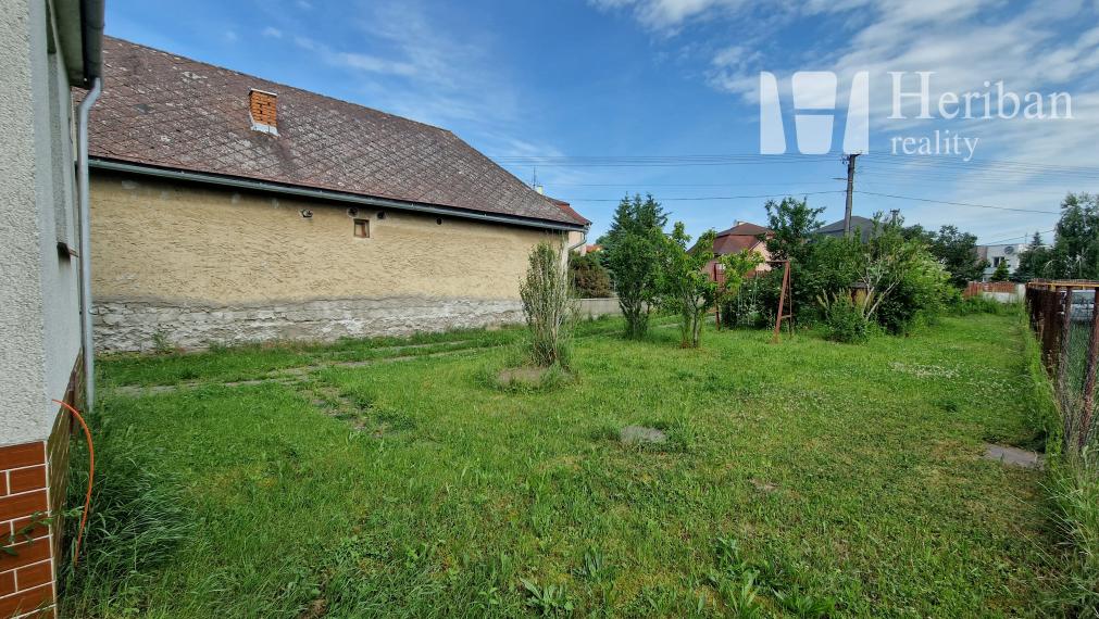 4-izb.rodinný dom s 8,4 árov.pozemkom, Košice-Krásna