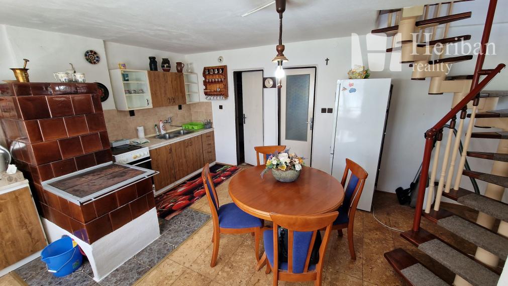 murovaná chata, 8,2 ár.pozemok, ul. Pod Gruntom, KE-Myslava