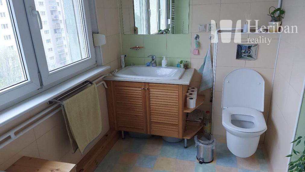 3-izb.byt s logiou, 80m2, komplet.rek, ul. Pokroku,KE-Terasa