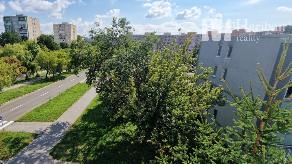 3-izb.byt s 6m logiou, 55m2, Rožňavská ul., Západ-Terasa