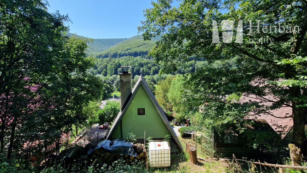 celoročne obývateľná chata + 3,8ár.pozemok, Veľká Lodina