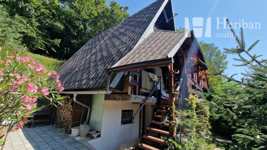 celoročne obývateľná chata + 3,8ár.pozemok, Veľká Lodina