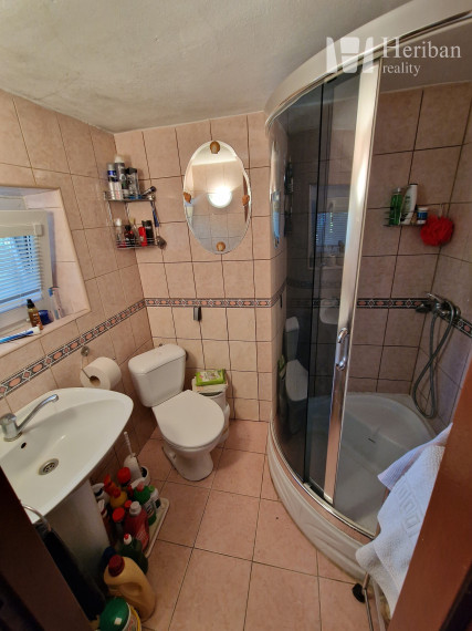 celoročne obývateľná chata + 3,8ár.pozemok, Veľká Lodina