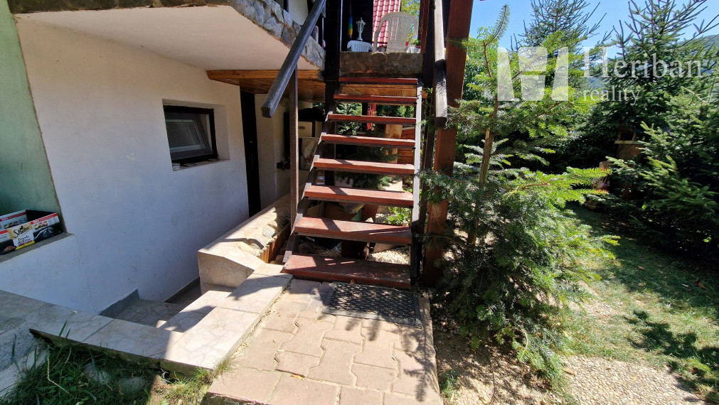 celoročne obývateľná chata + 3,8ár.pozemok, Veľká Lodina