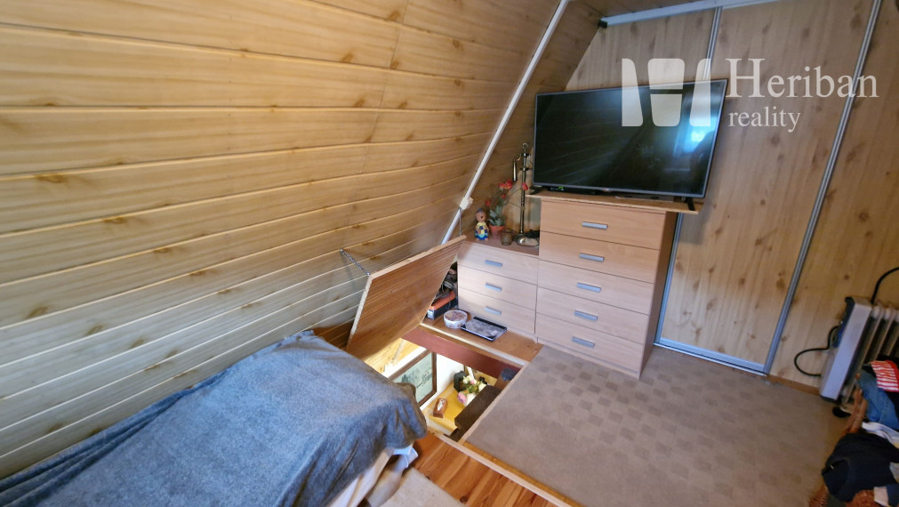 celoročne obývateľná chata + 3,8ár.pozemok, Veľká Lodina